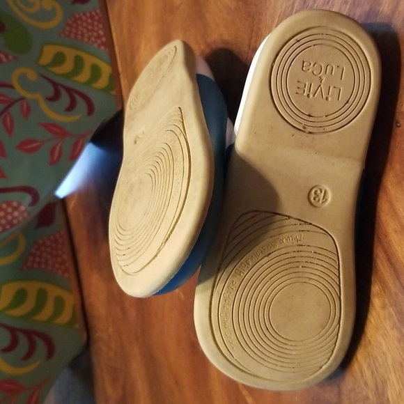 LIVIE LUCA TURQUOISE, WHITE & GRAY MARY JANE SLIP-ON SHOES....Size: US 13 - Picture 5 of 5